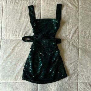 lucy in the sky melina sequin bodycon dress in green